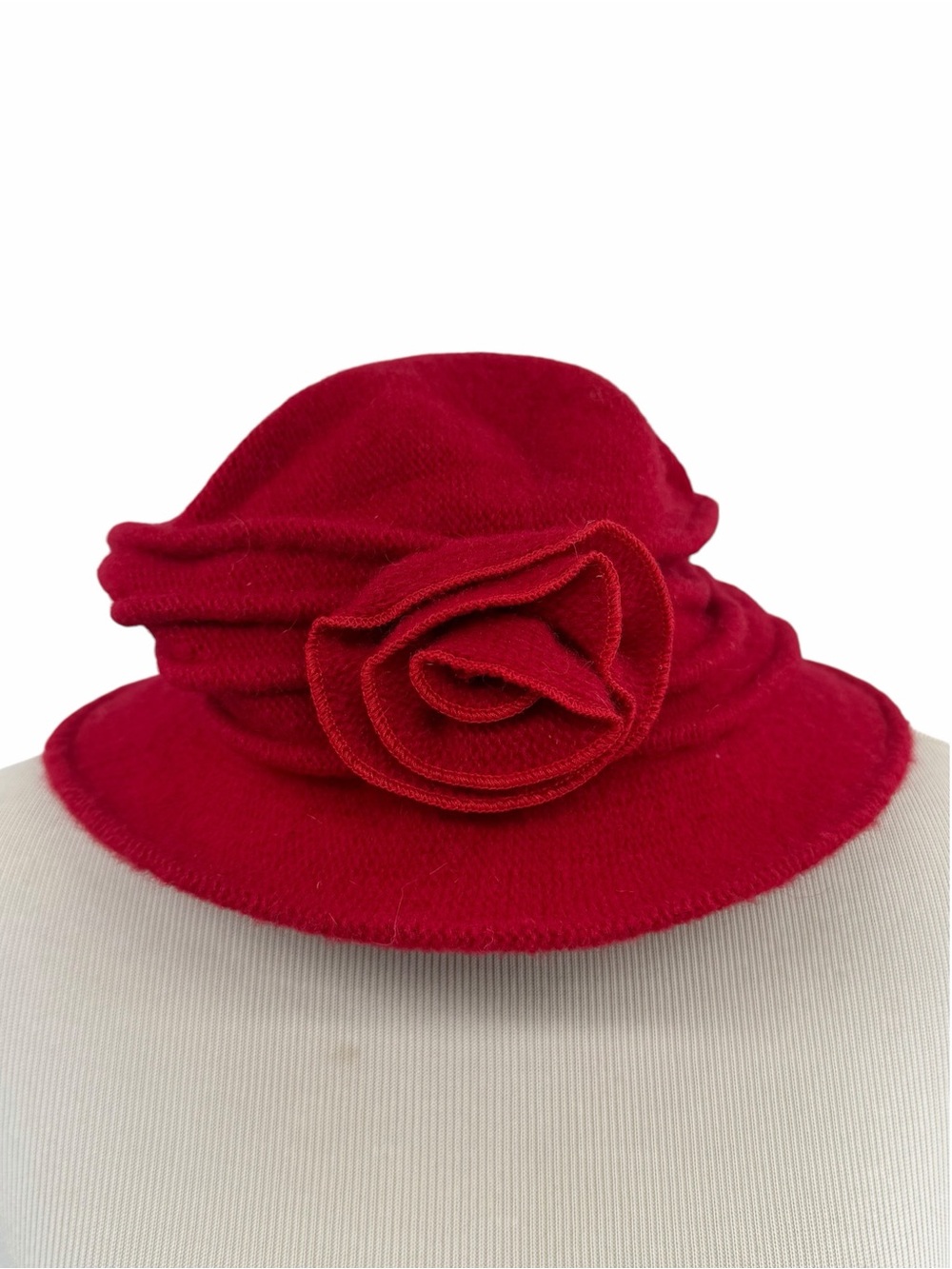 The Vermont County Store Red 100% Wool Flower Cloche Hat 58Cm